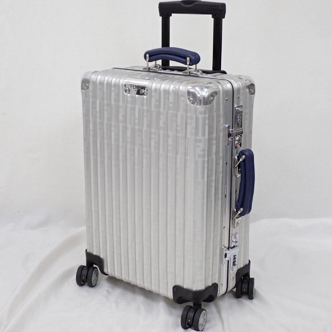 フェンディ × RIMOWA/リモワ コラボスーツケース